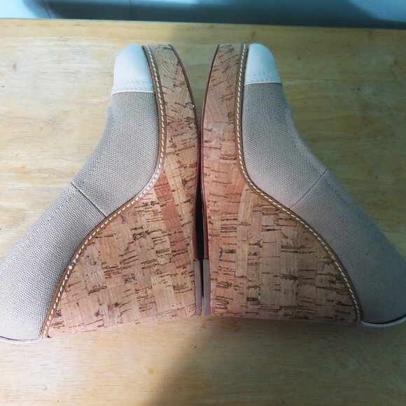 Tory Burch Shoes Wedge Heel Pumps Tan & Beige Leather & Cork Size 7 1/2 M - Picture 8 of 13